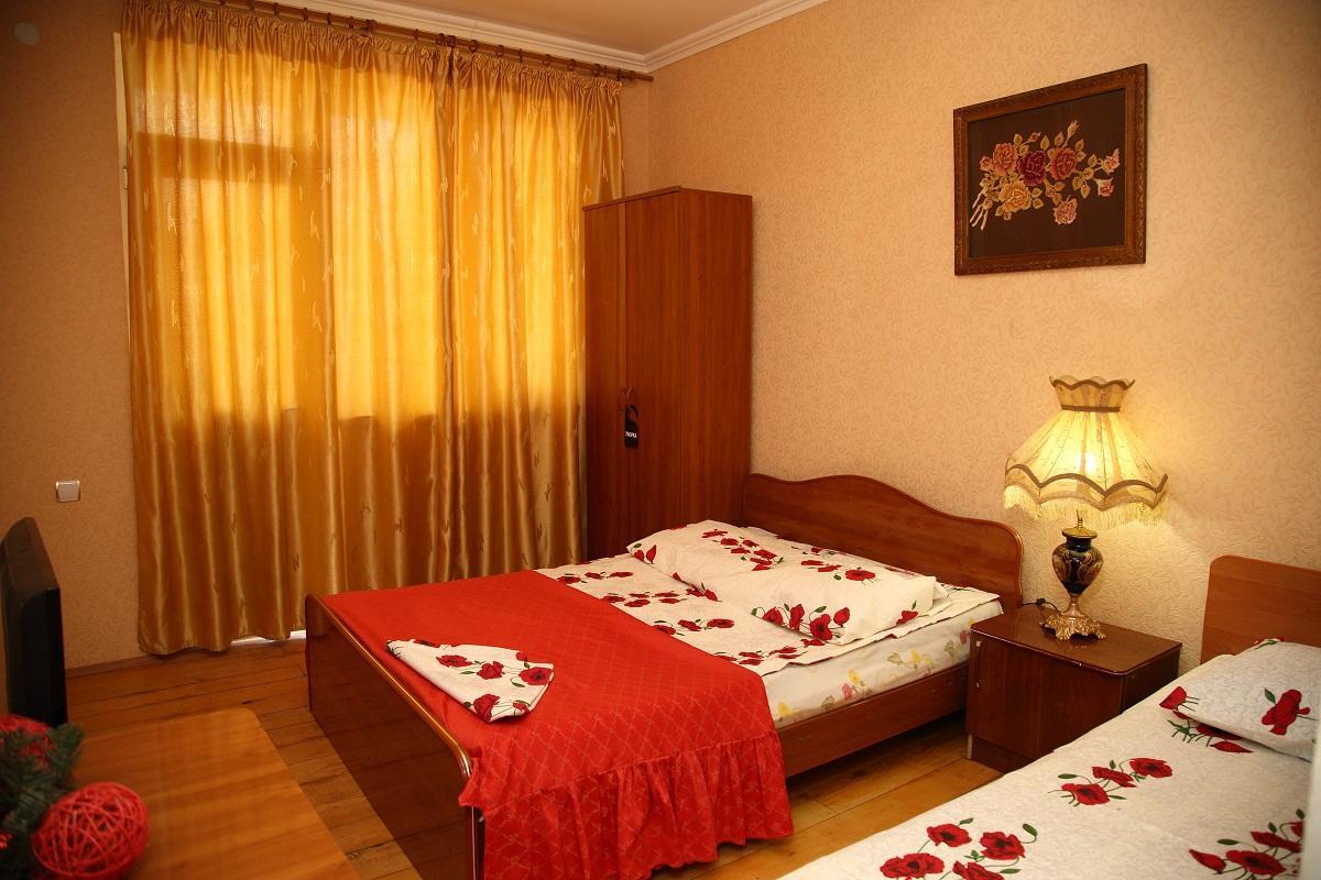 Guest House Milana Sukhumi Exterior photo